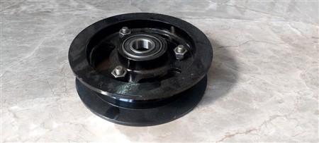 Bánh xe cao su cổ hút xe quét đường isuzu, dongfeng