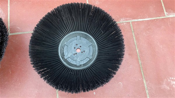 Chổi bên xe quét đường điện đường kính 300mm