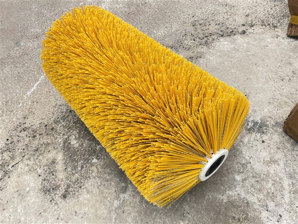 Chổi giữa xe quét đường chiều dài 750mm, đường kính 400mm