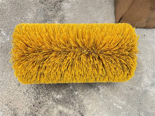 Chổi giữa xe quét đường chiều dài 750mm, đường kính 400mm