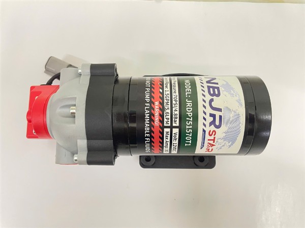 Máy bơm nước áp lực dùng cho xe quét đường isuzu, dongfeng