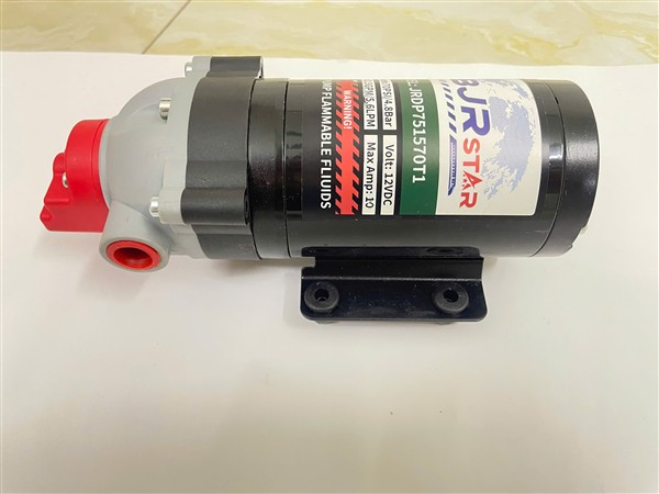 Máy bơm nước áp lực dùng cho xe quét đường isuzu, dongfeng