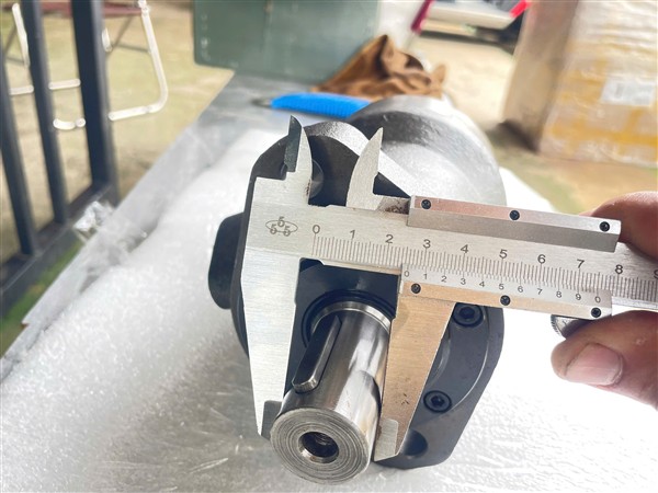 Mô tơ thuỷ lực dùng cho xe quét đường isuzu, dongfeng