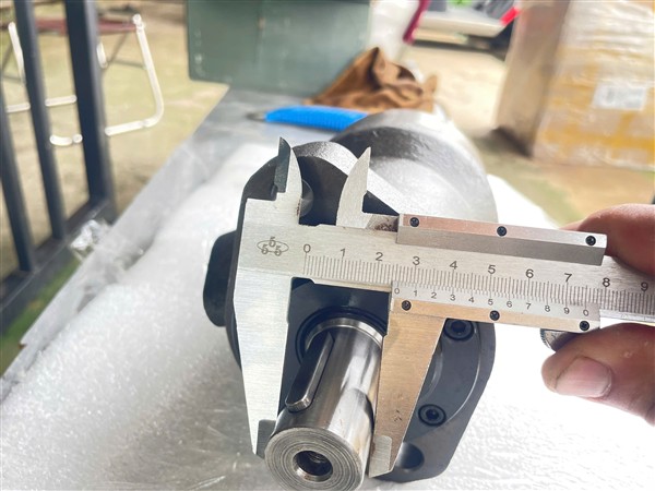 Mô tơ thuỷ lực dùng cho xe quét đường isuzu, dongfeng