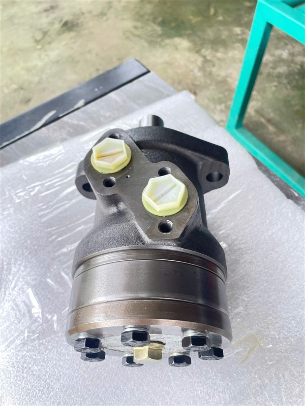 Mô tơ thuỷ lực dùng cho xe quét đường isuzu, dongfeng