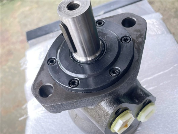 Mô tơ thuỷ lực dùng cho xe quét đường isuzu, dongfeng