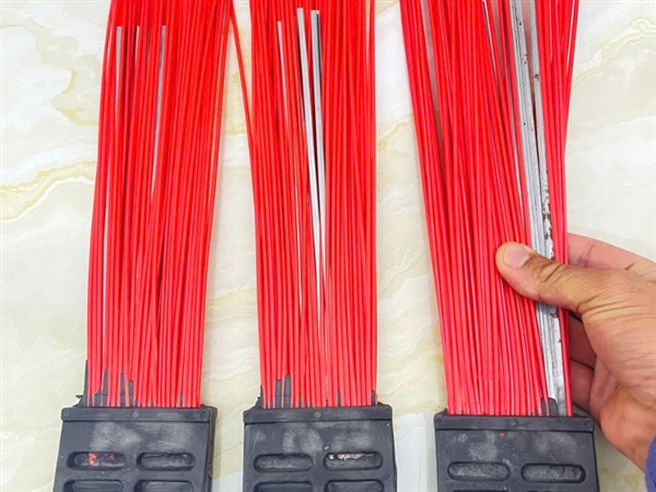 Tép chổi nhựa pha thép quét đường l76mm