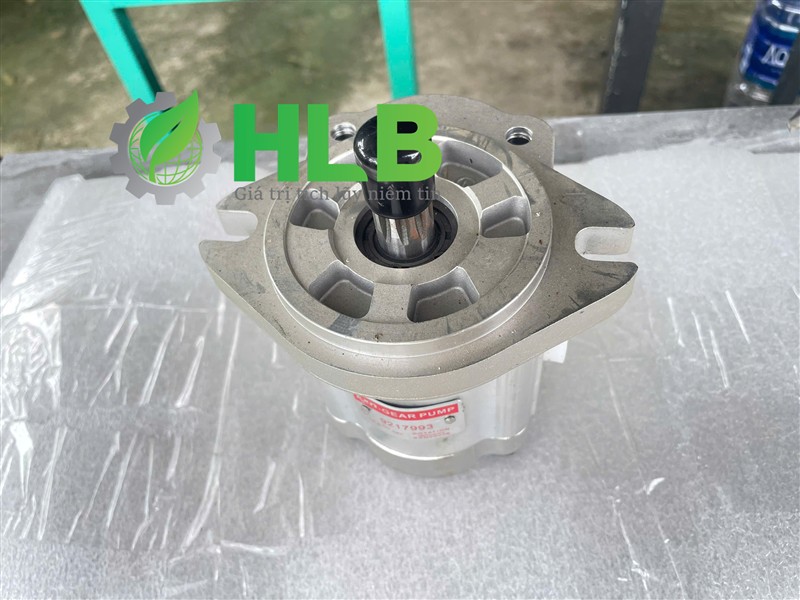 Bơm thuỷ lực dùng cho xe qét đường isuzu, dongfeng